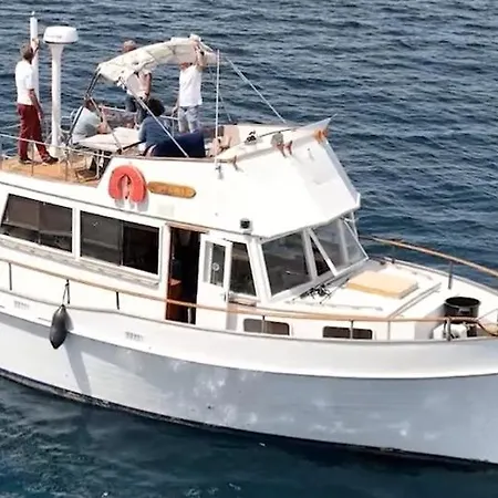 Bateau De Legende Πλωτό κατάλυμα